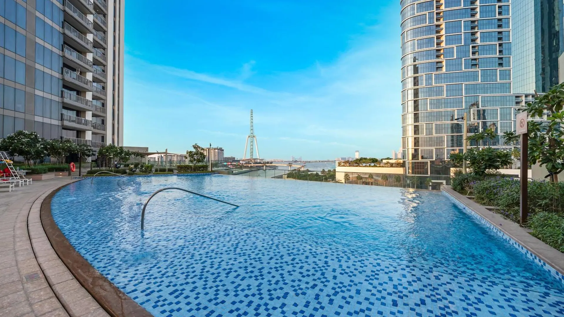 Luxurious 4Bdr Apt With Ocean Views In Jbr, Bluewaters Dubai Apartment