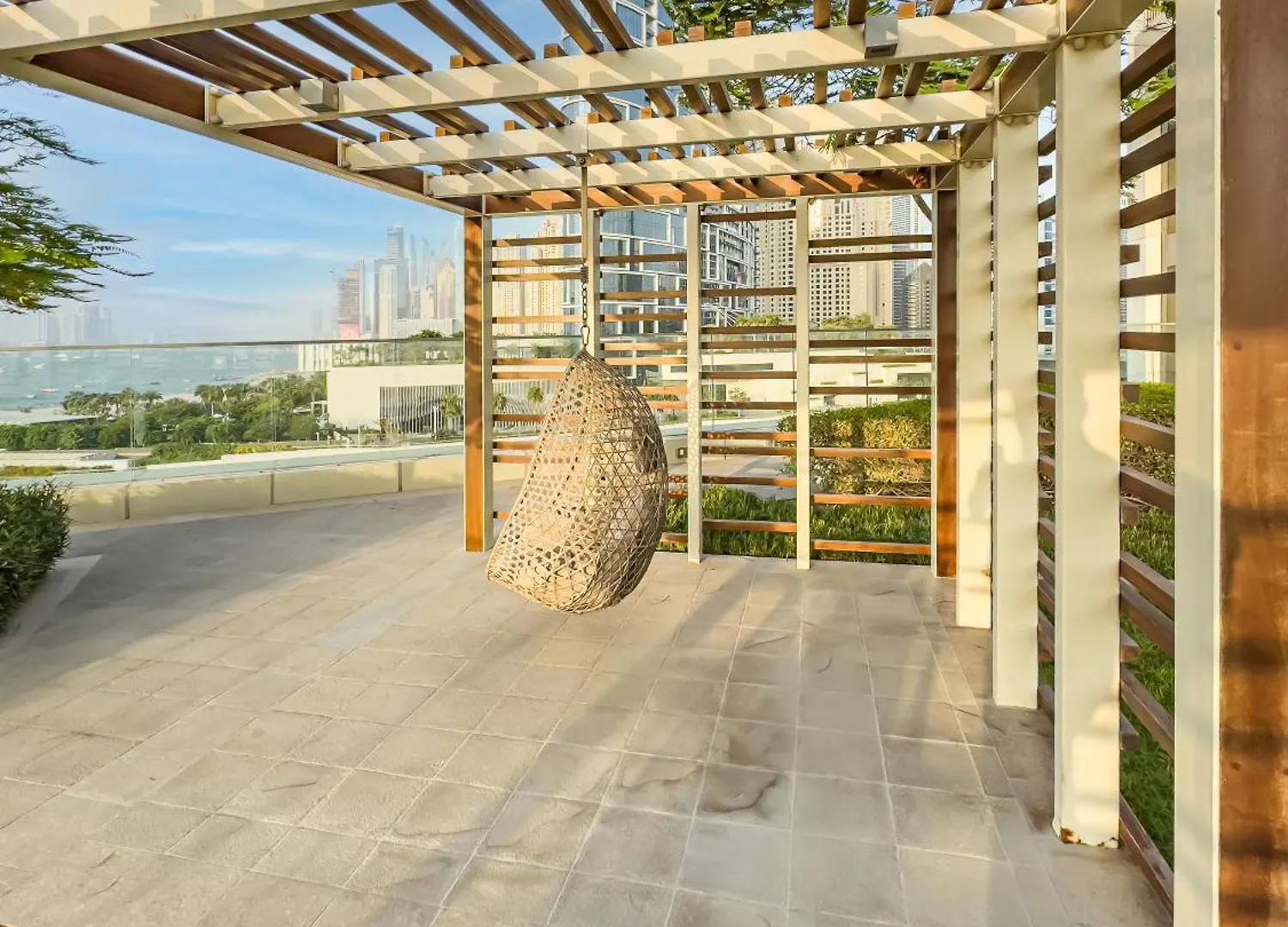 Luxurious 4Bdr Apt With Ocean Views In Jbr, Bluewaters Dubai Apartment