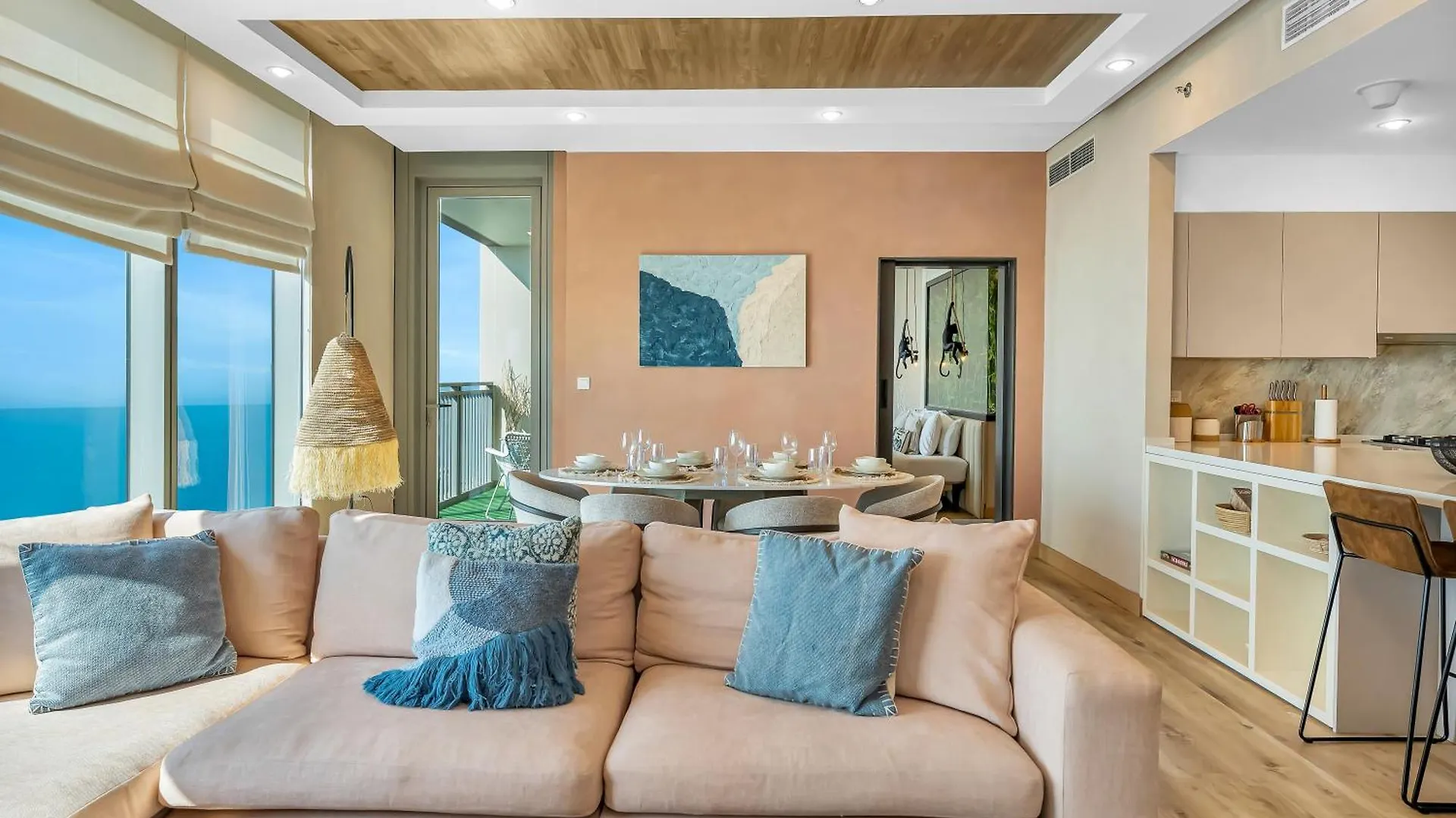 Luxurious 4Bdr Apt With Ocean Views In Jbr, Bluewaters Dubai Apartment